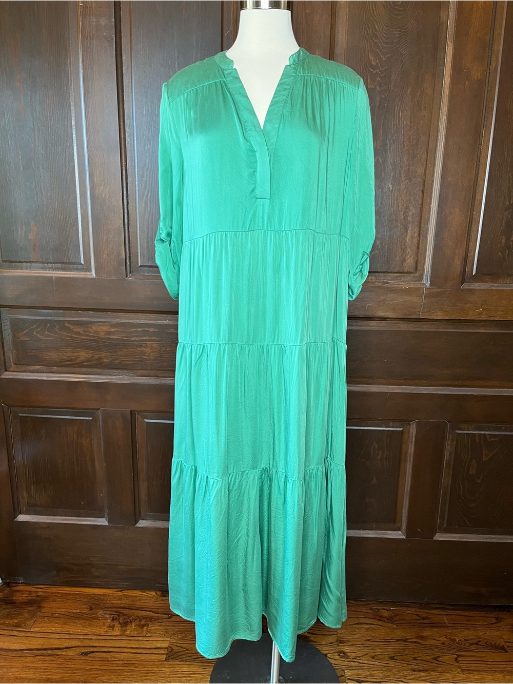 Chicos 1 Women's 8/10 Green Tiered Maxi Dress 3/4 Roll Tab Sleeves Modal NWOT